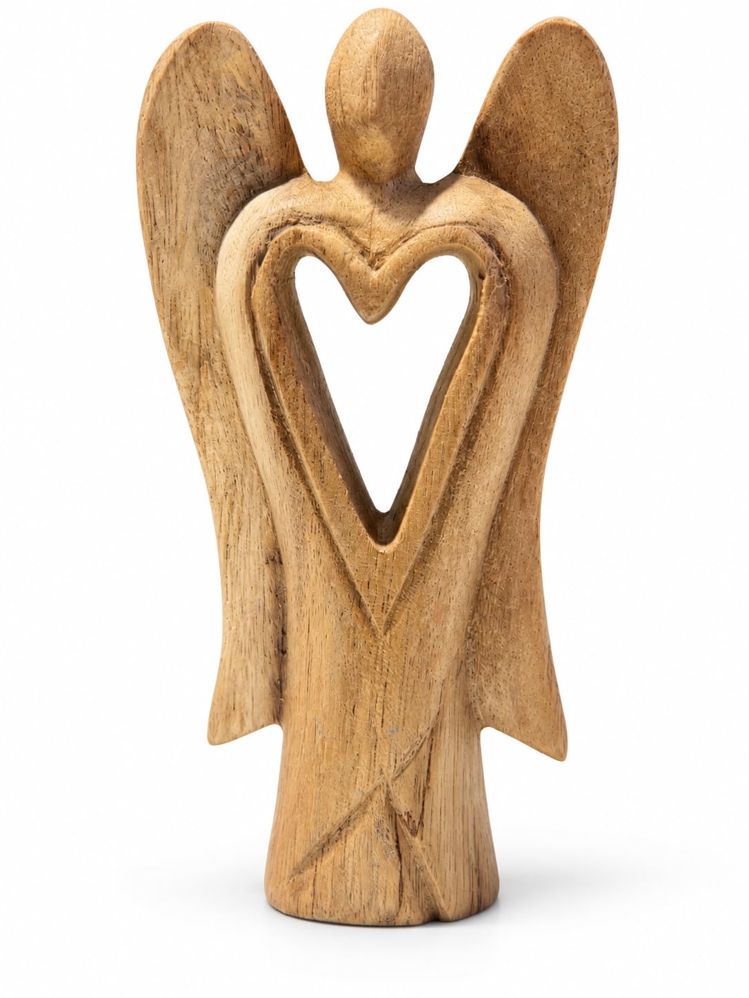 Holzengelfigur mit herzförmiger Aussparung