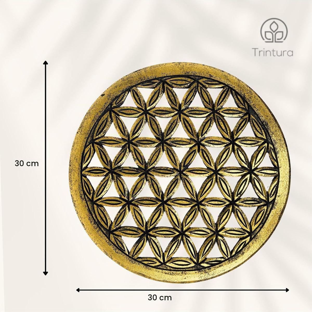 Maßgrafik: Goldfarbenes Blume-des-Lebens-Wandbild mit dunklem geometrischem Muster