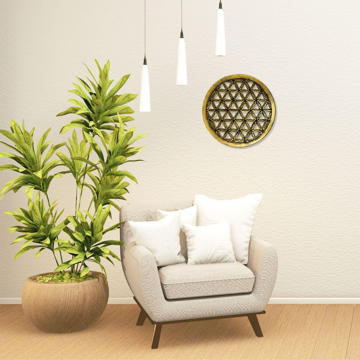 Im Wohnbereich: Goldfarbenes Blume-des-Lebens-Wandbild mit dunklem geometrischem Muster